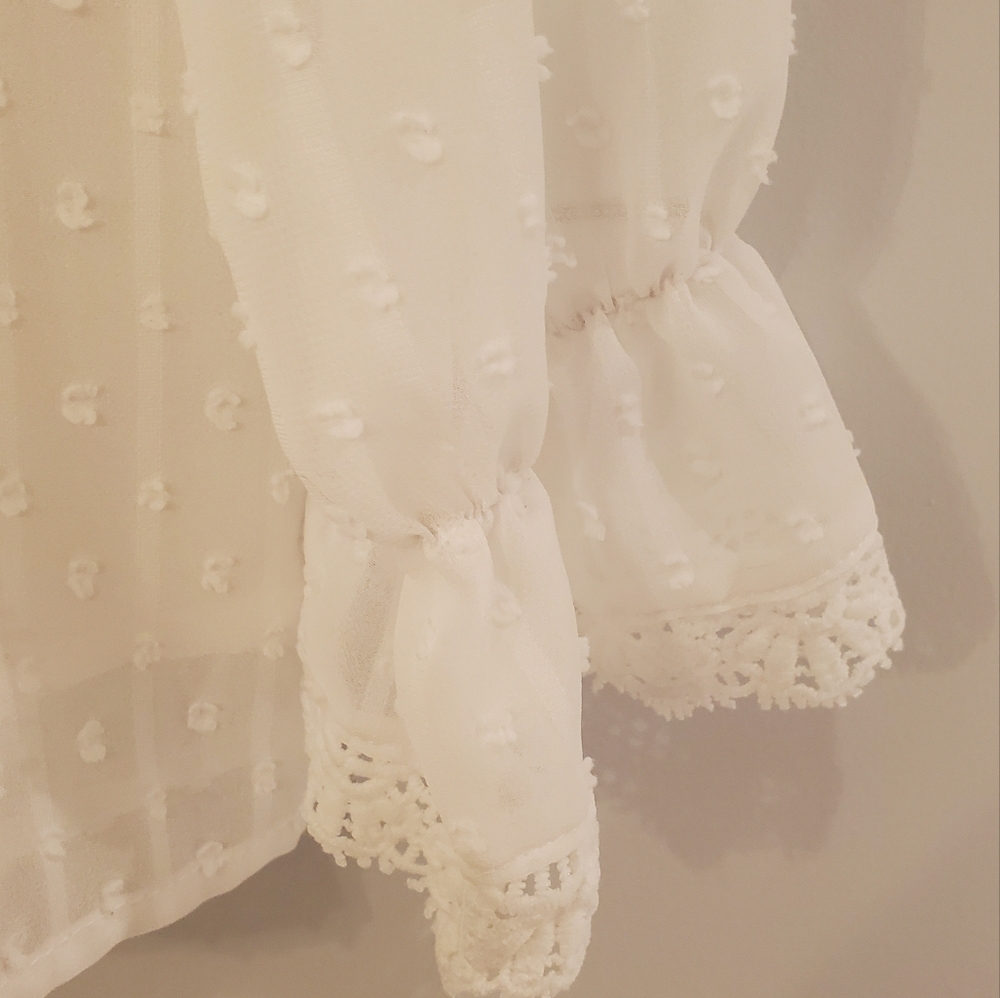 NWOT Sheer white blouse - Picture 4 of 5